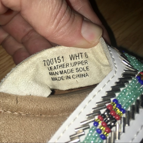 Minnetonka Leather Beaded Thong Sandals Sz 6 - Picture 8 of 8